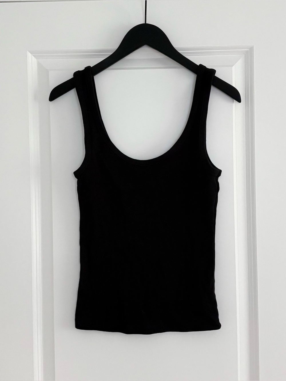 Black Aerie tank top